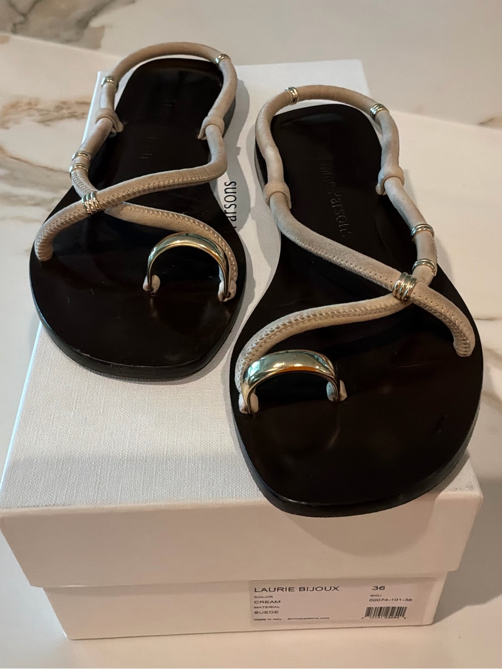 Laurie Bijoux Cream Leather Strappy Toe-Ring Flats